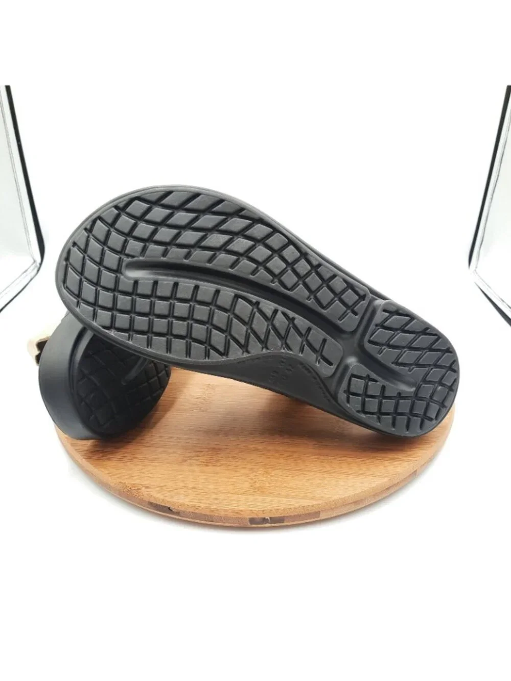 OOfos OOriginal Mens Size 9 (W11) Sandals Black Recovery Gym Workout Slip On NEW